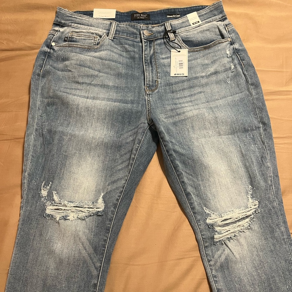 Judy Blue Skinny fit Capri Mid Rise